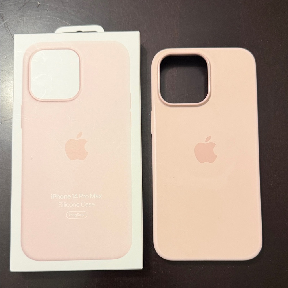 Apple iPhone 14 Pro Max Case - Soft Pink Silicone